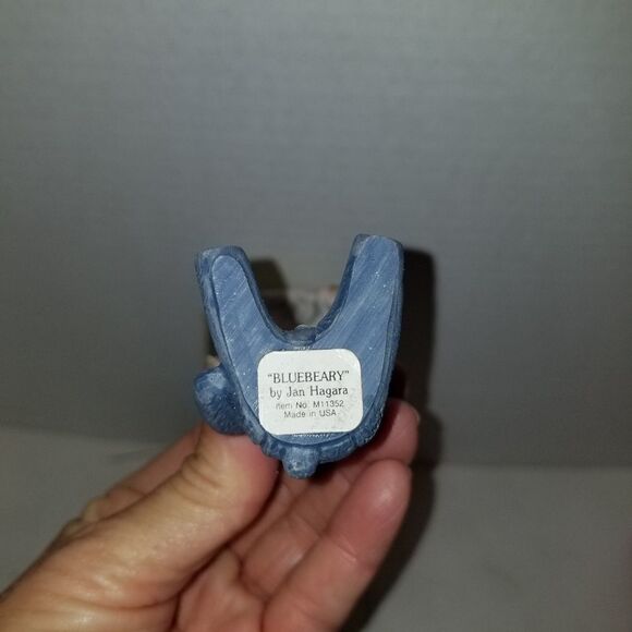 Bluebeary by Jan Hagara 1990 IN collectable CONDITION - Picture 9 of 12